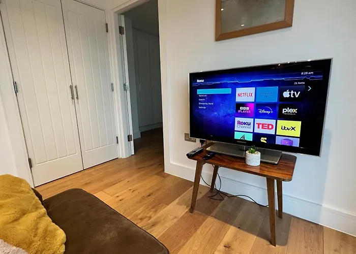 Modern & Stylish 1 Bedroom Flat